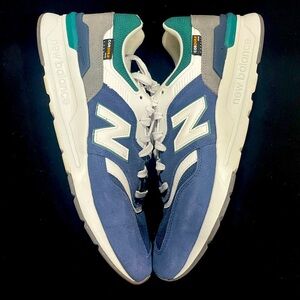 New Balance 997H size 12 men’s 10.5 women